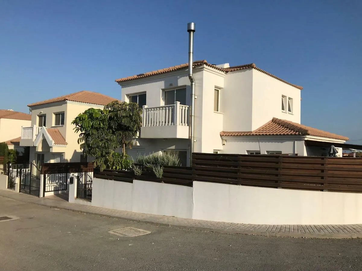 Villa Julia 圣纳帕 0*,  塞浦路斯